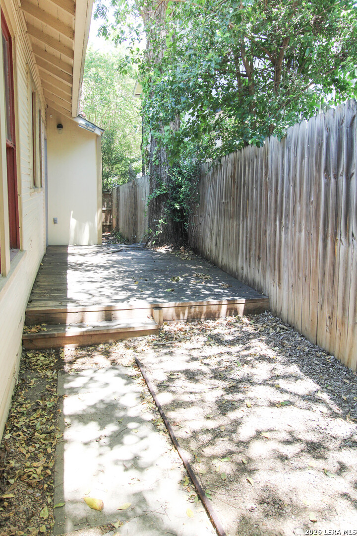 436 W Rosewood San Antonio TX 78212