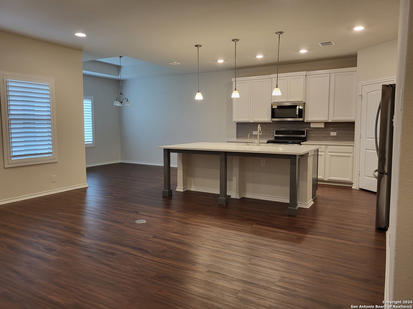 6934 Shiraz Way Converse TX 78109