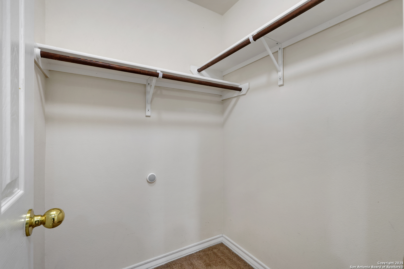 7823 Kingsbury Wood San Antonio TX 78240