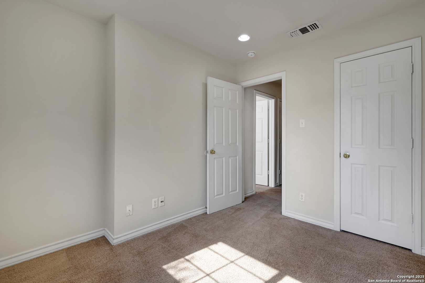 7823 Kingsbury Wood San Antonio TX 78240