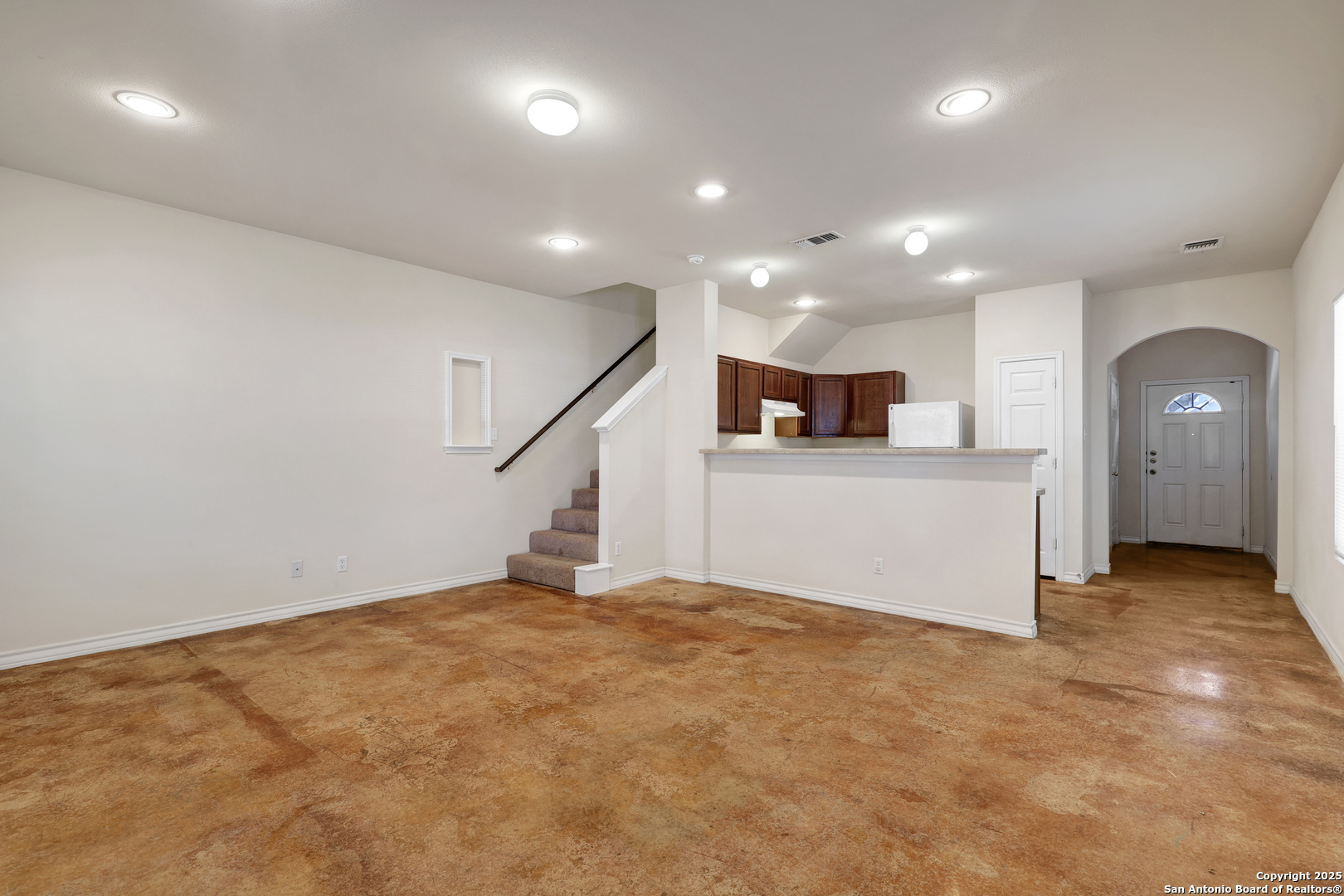 7823 Kingsbury Wood San Antonio TX 78240