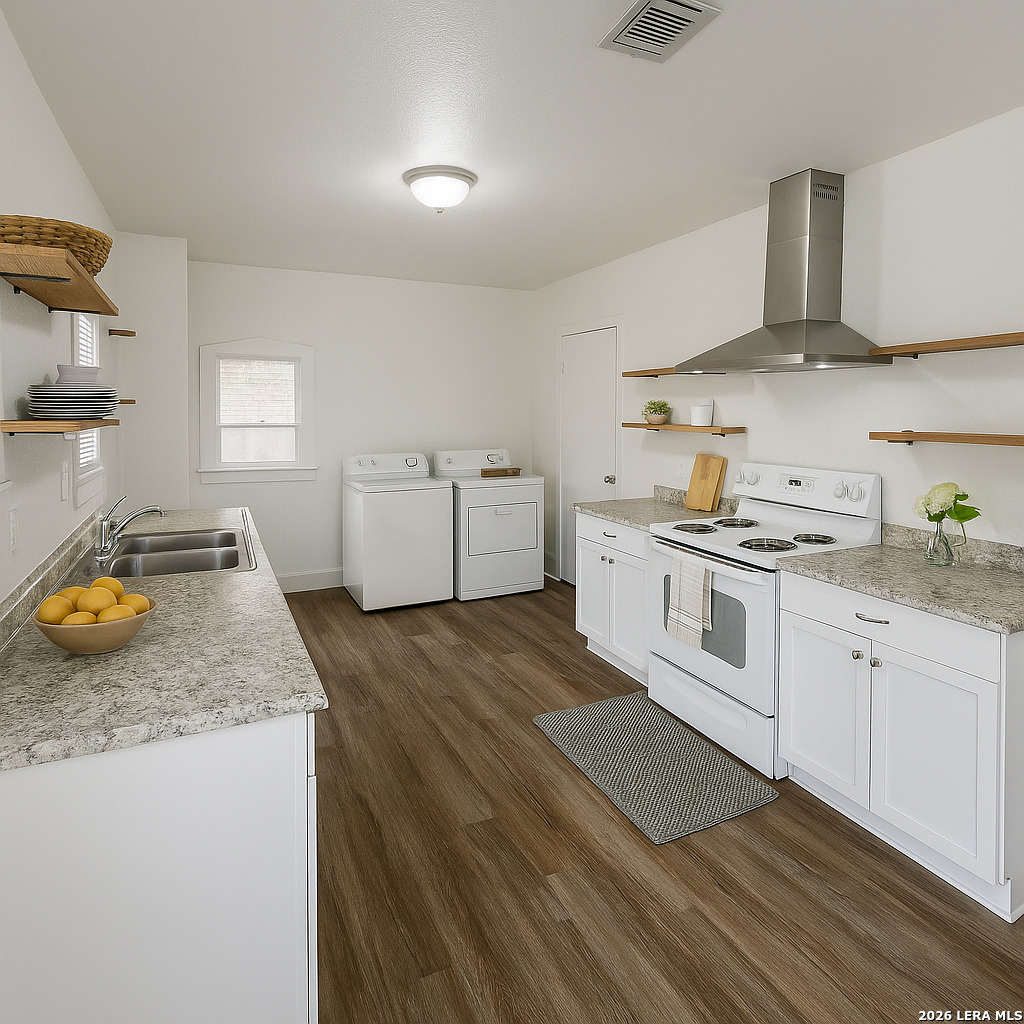 935 W Ridgewood Court San Antonio TX 78201