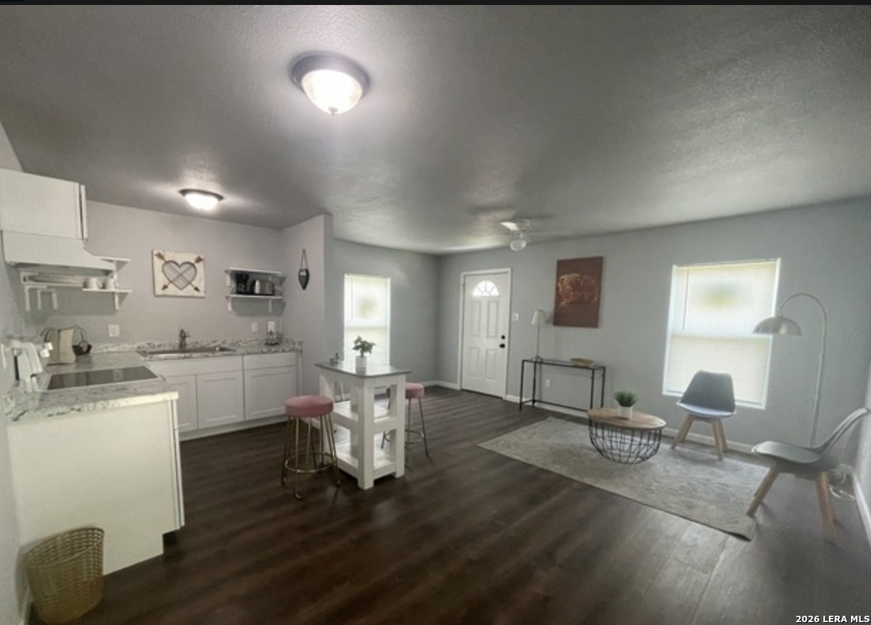 422 Florence Street Uvalde TX 78801