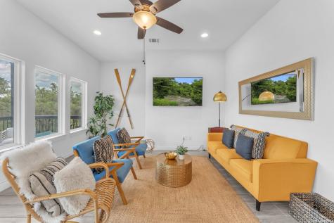 2488 Waterfront Park Canyon Lake TX 78133