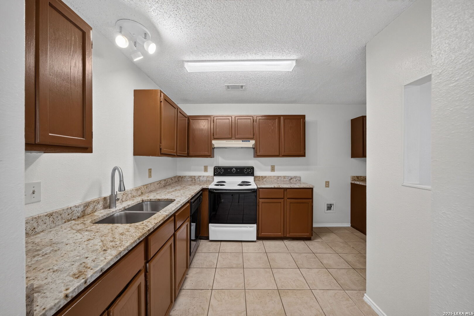 7223 Hardesty San Antonio TX 78250