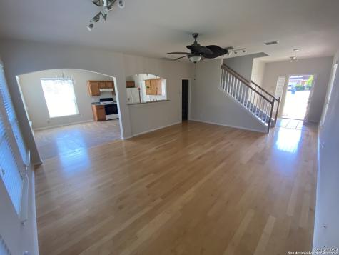 707 Sycamore Moon San Antonio TX 78216
