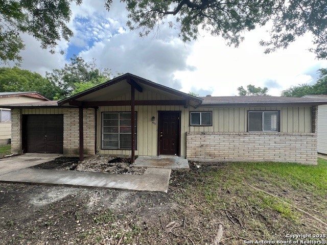 402 Michelle Drive Converse TX 78109
