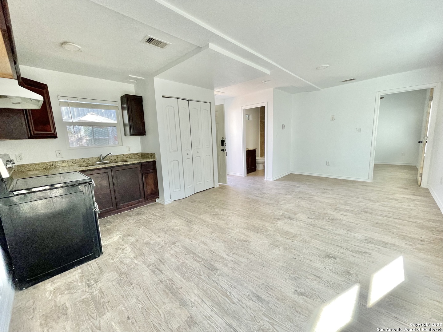 1033 Rivas Street San Antonio TX 78207