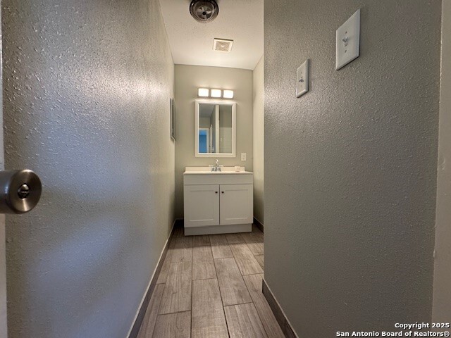 911 Vance Jackson San Antonio TX 78201