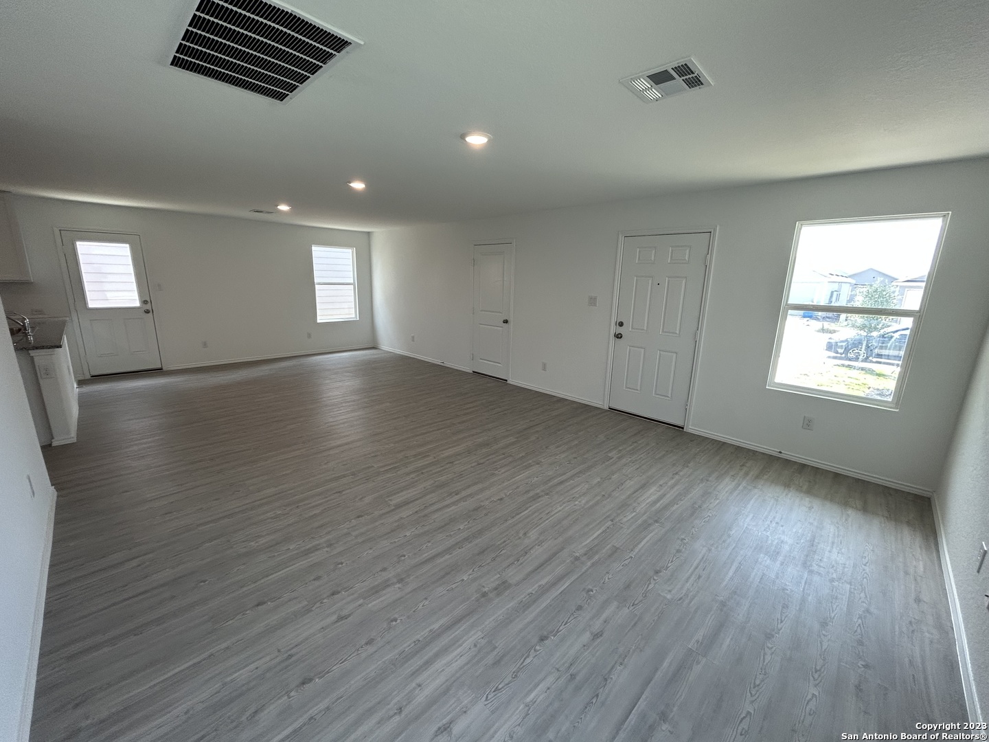 9947 Leeds Wheel San Antonio TX 78254