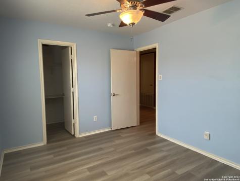 9923 Amber Ledge San Antonio TX 78245