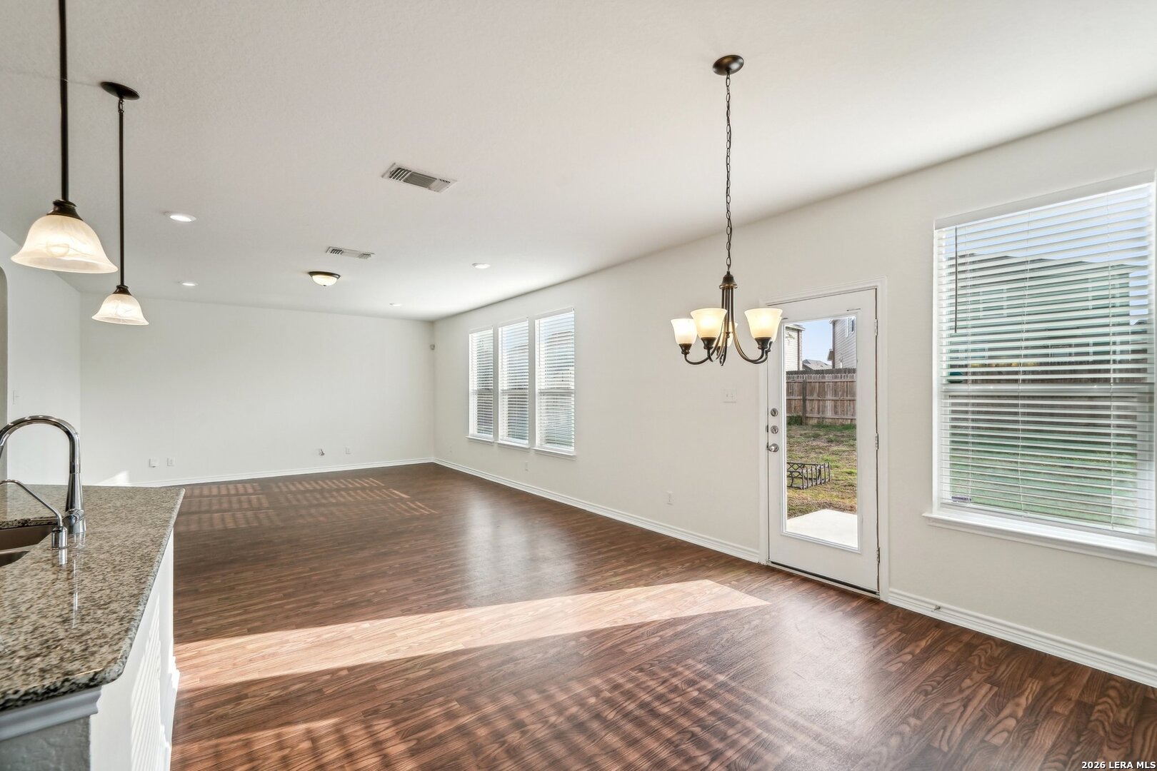 3306 Putnam Fields Converse TX 78109