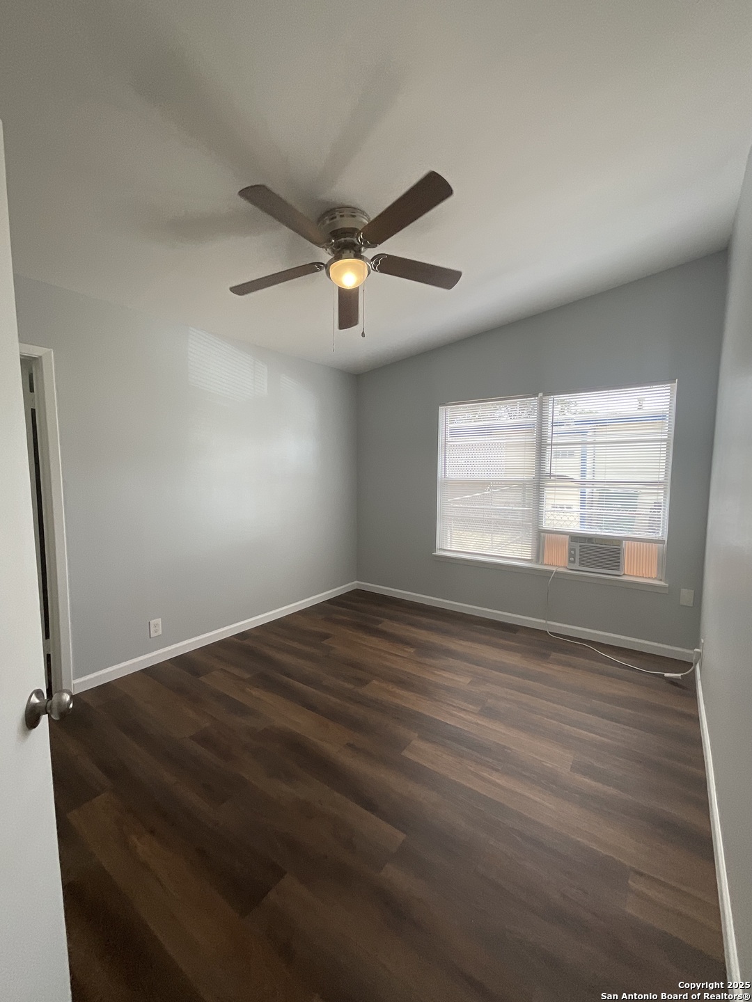207 Pinehurst San Antonio TX 78221