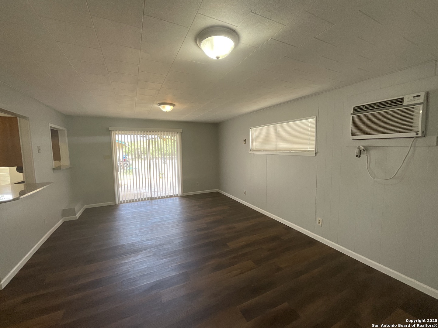207 Pinehurst San Antonio TX 78221