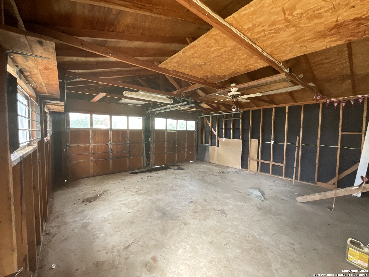 207 Pinehurst San Antonio TX 78221