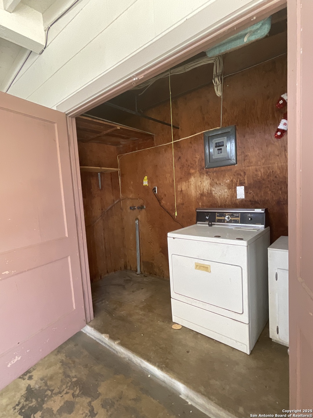207 Pinehurst San Antonio TX 78221