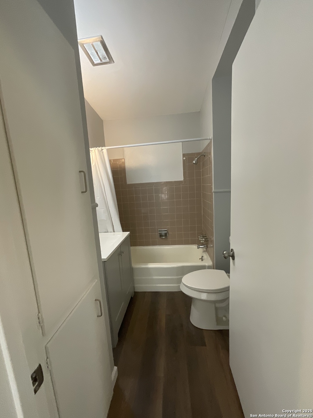 207 Pinehurst San Antonio TX 78221