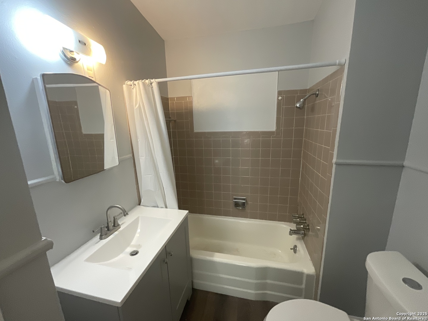 207 Pinehurst San Antonio TX 78221