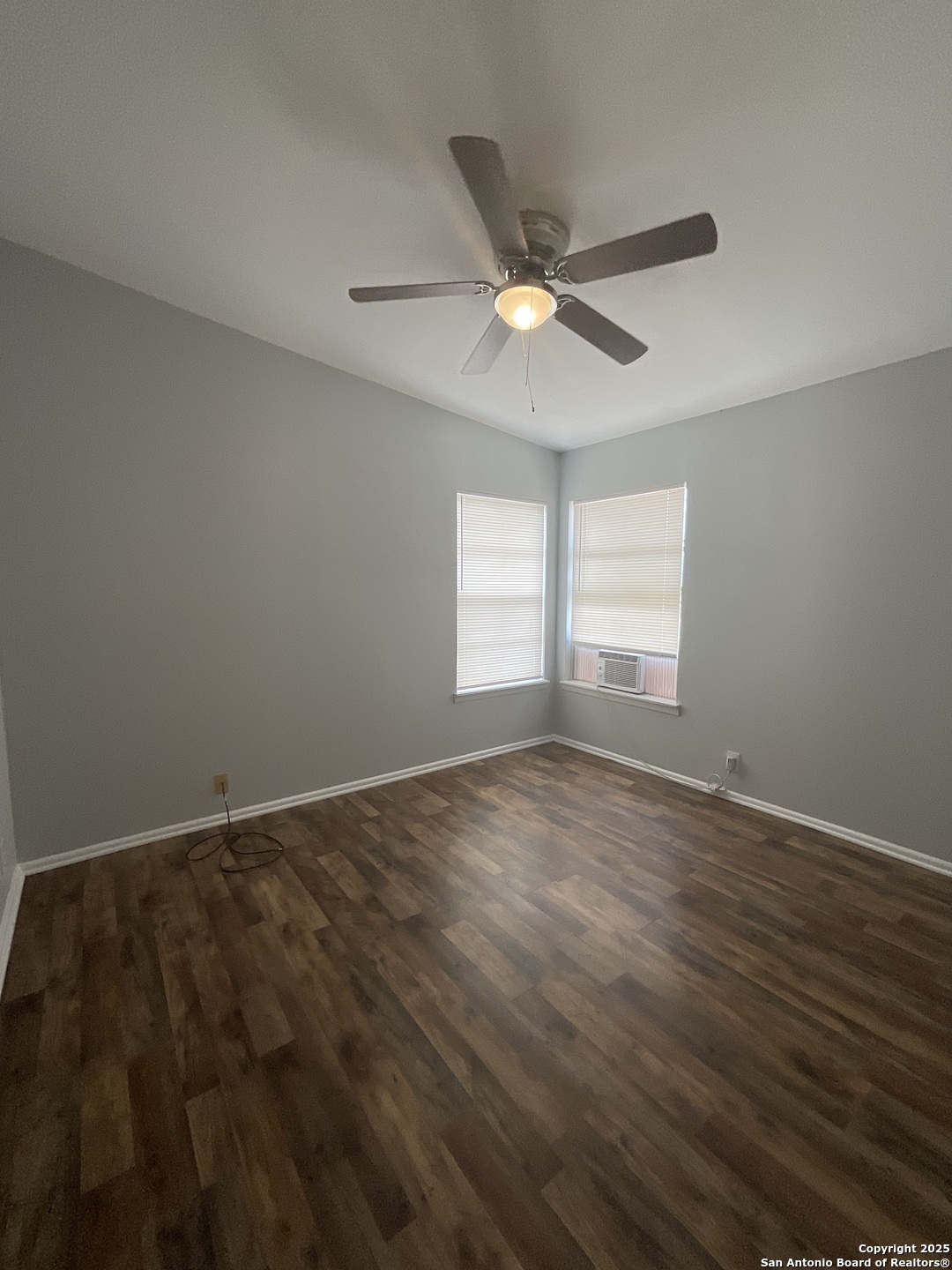 207 Pinehurst San Antonio TX 78221