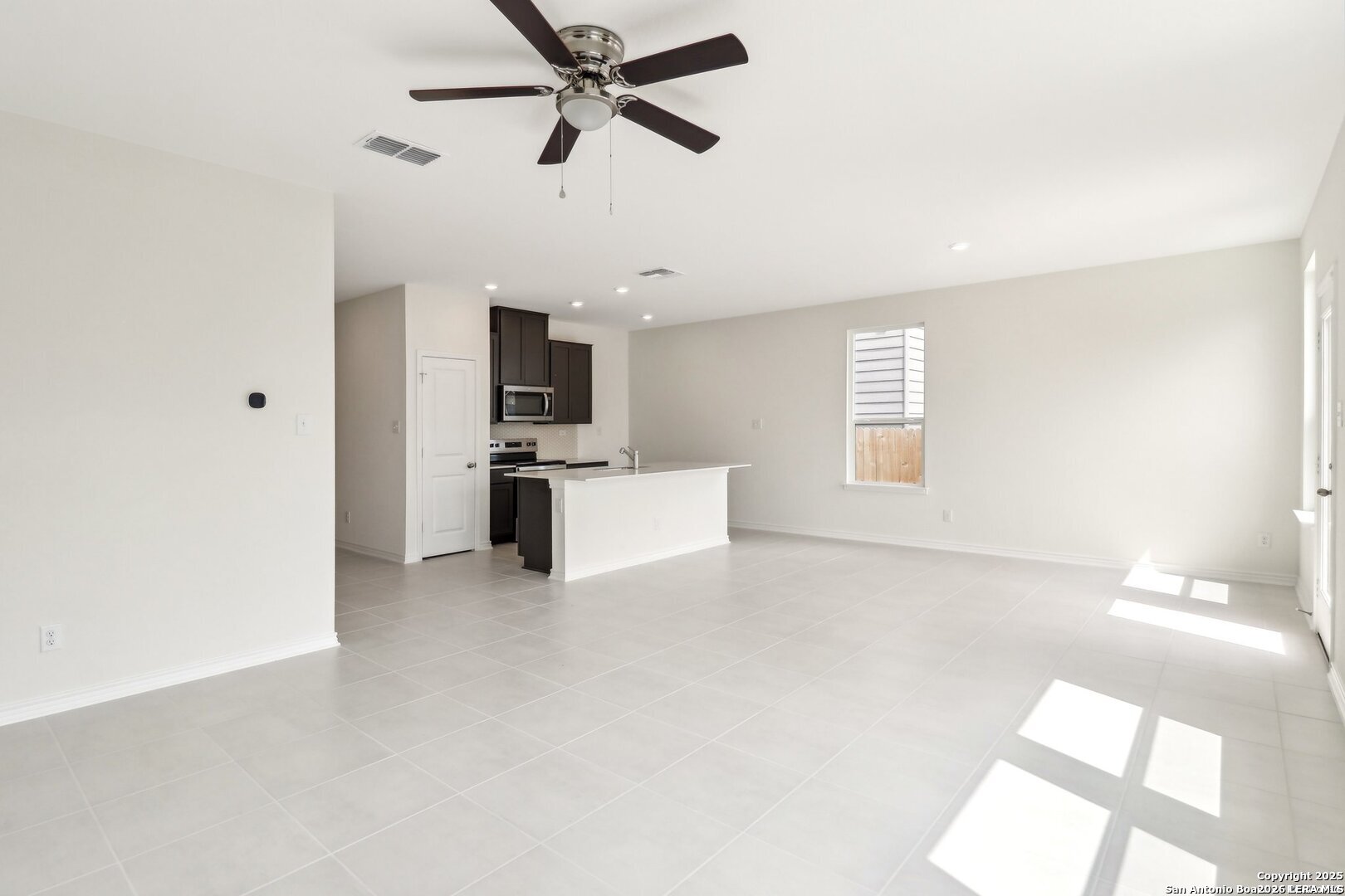 9406 Hinterlands San Antonio TX 78221