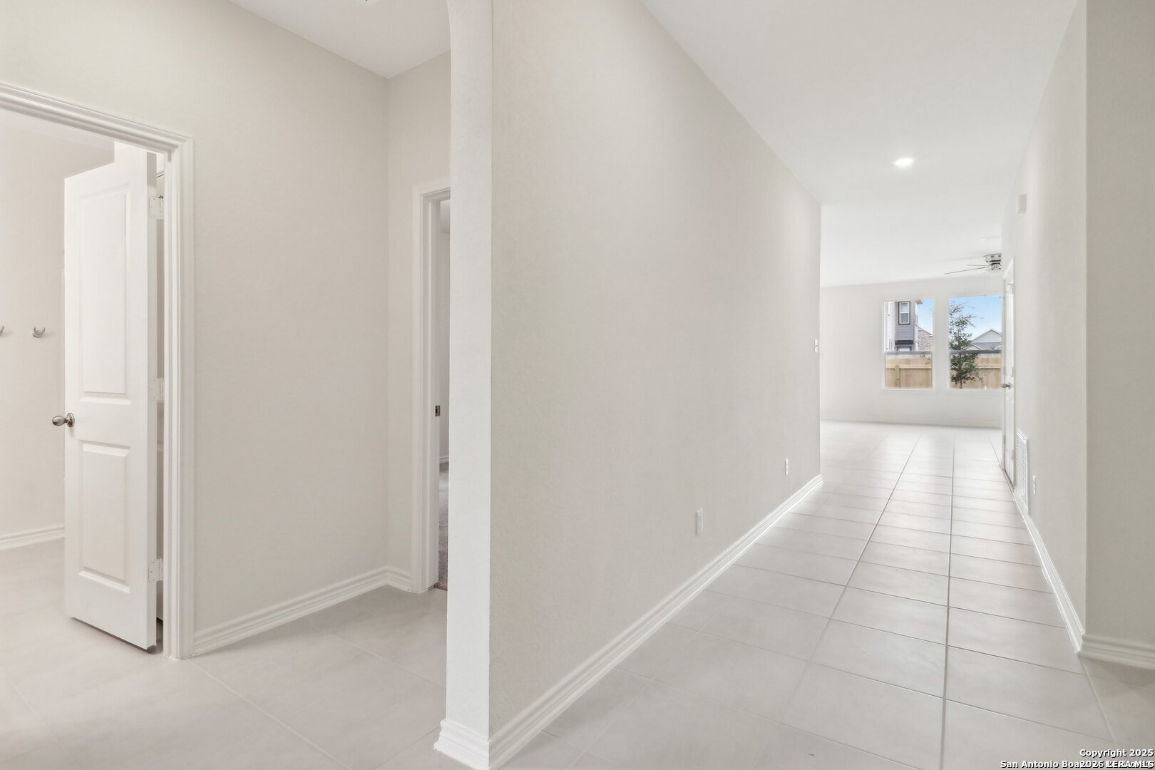 9406 Hinterlands San Antonio TX 78221