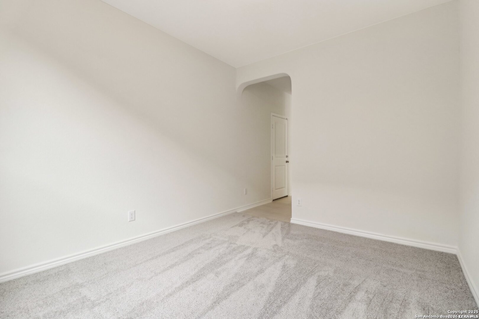 9406 Hinterlands San Antonio TX 78221