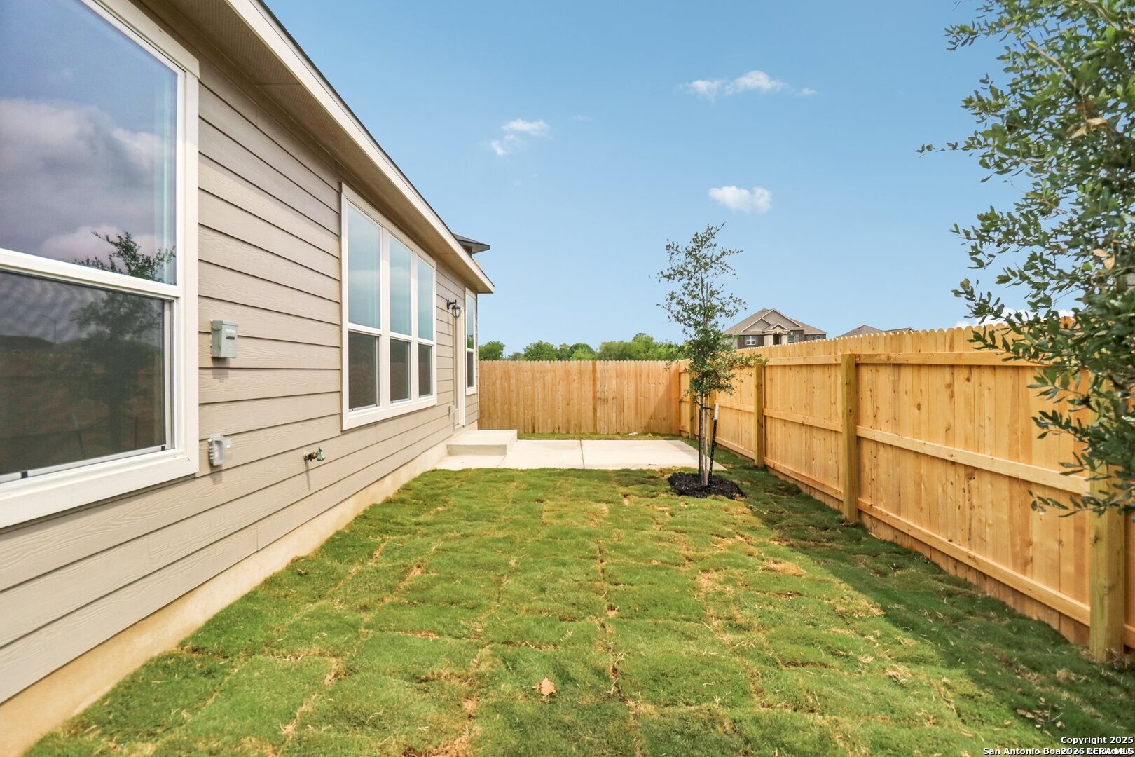 9406 Hinterlands San Antonio TX 78221