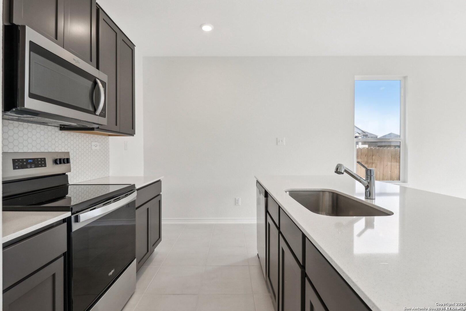 9406 Hinterlands San Antonio TX 78221