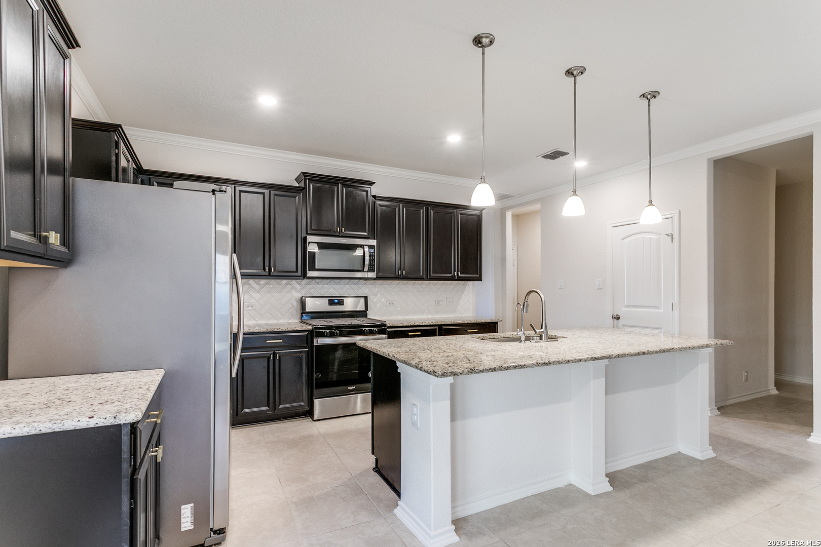 12445 Vista Rim San Antonio TX 78233