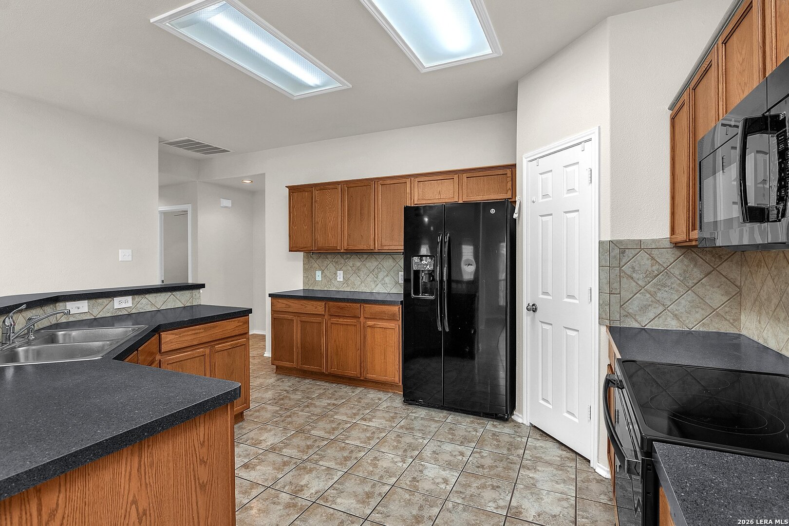104 Happy Trail Cibolo TX 78108