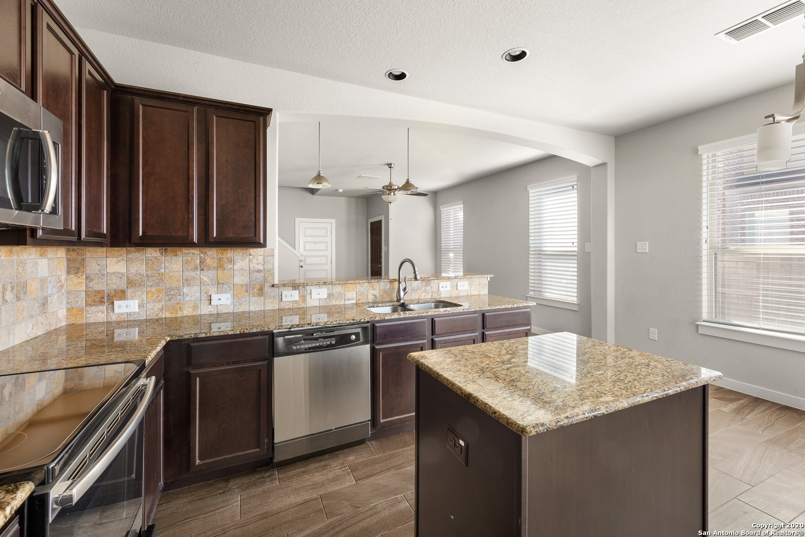 561 Creekside Forest New Braunfels TX 78130