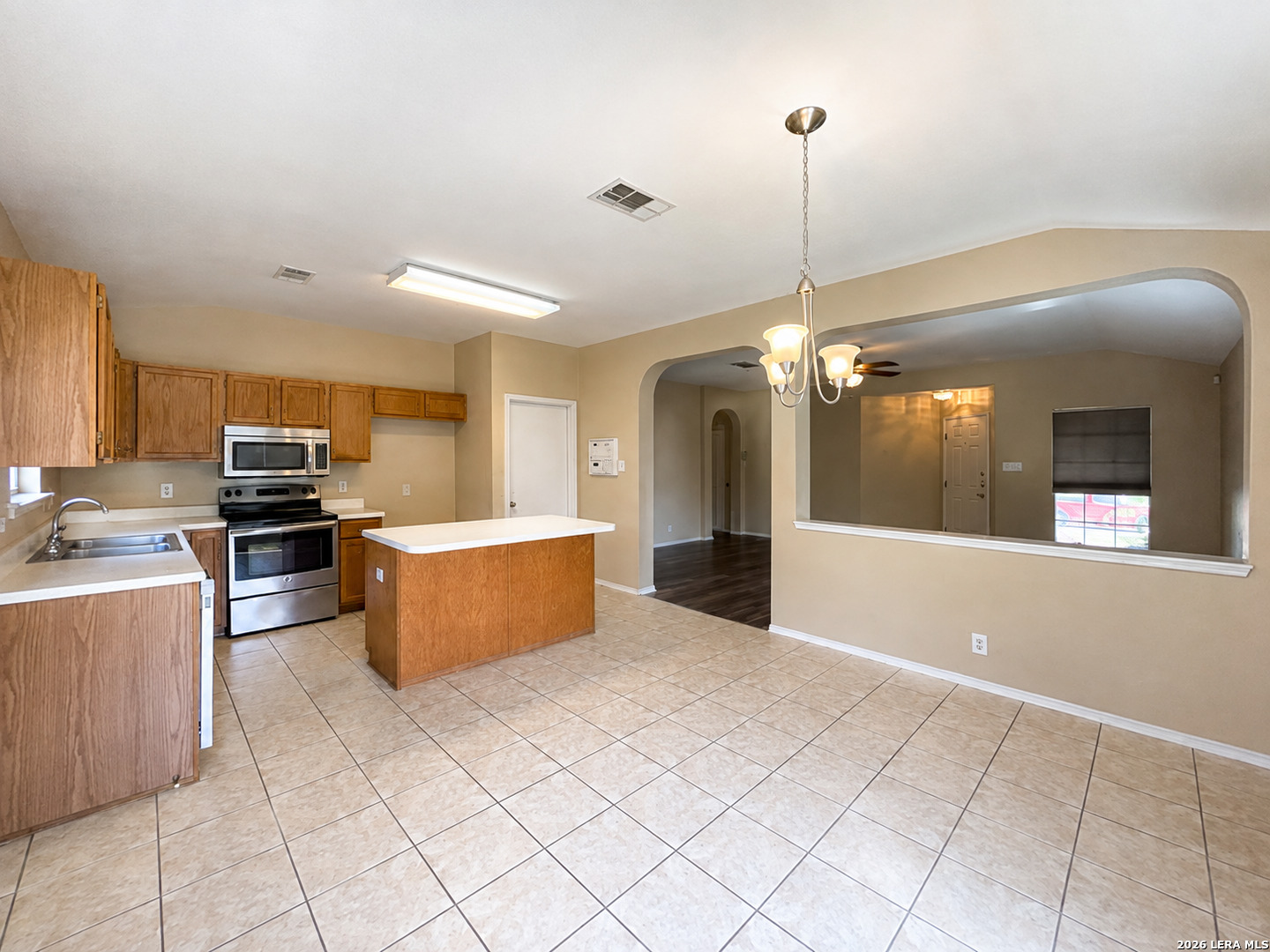 7306 Kingsland San Antonio TX 78244