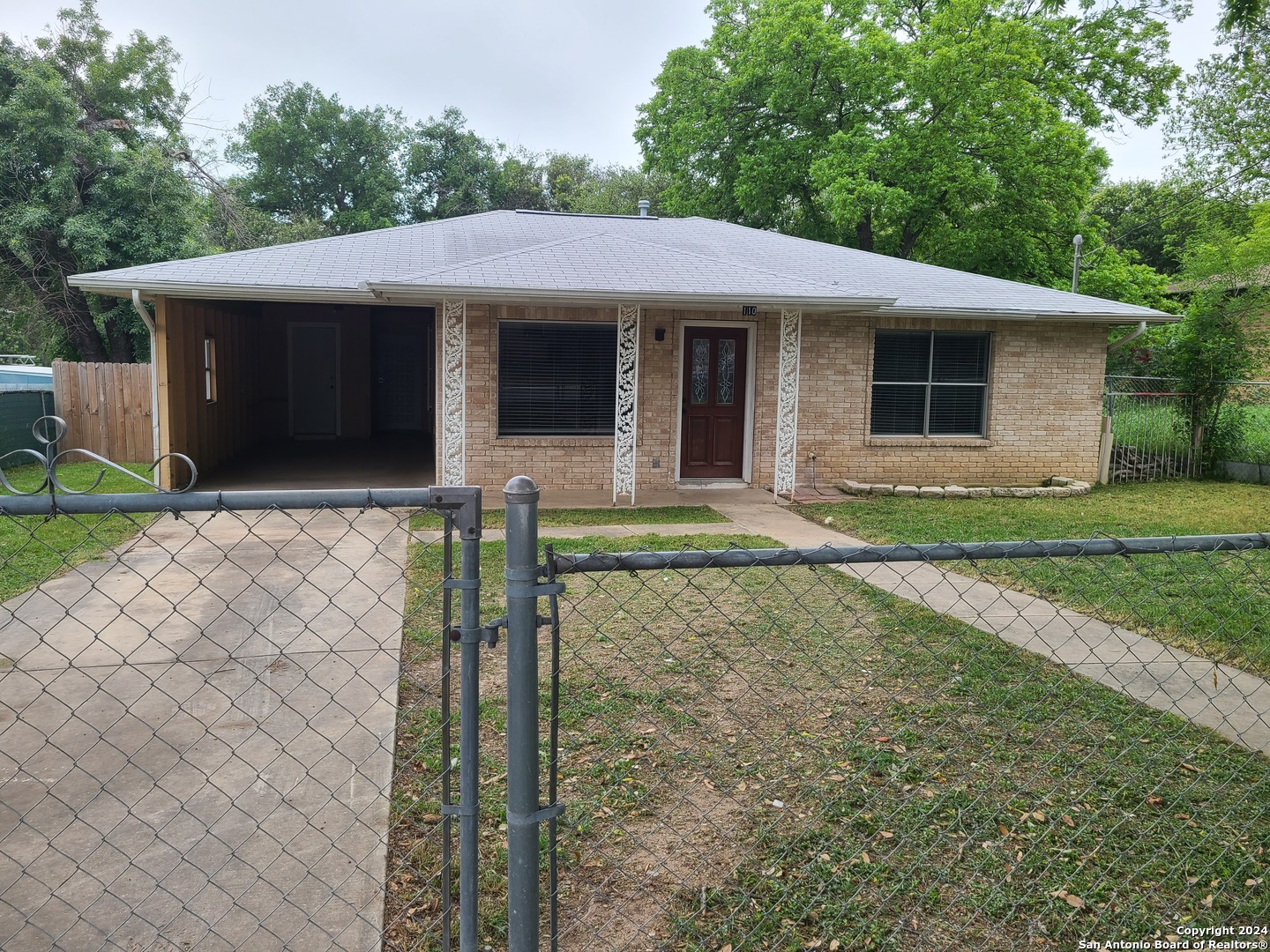 110 Oak Knoll Drive San Antonio TX 78228