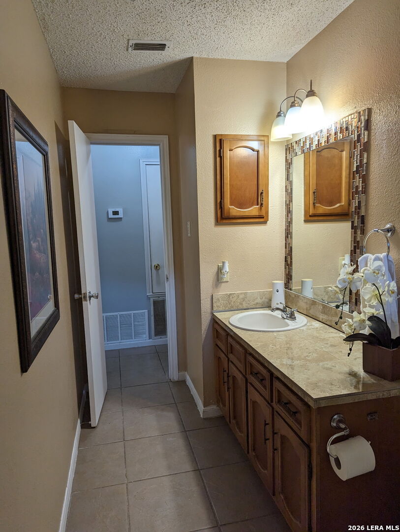 110 Oak Knoll Drive San Antonio TX 78228