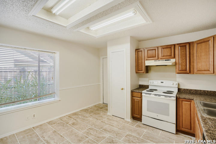 6206 Candleview San Antonio TX 78244