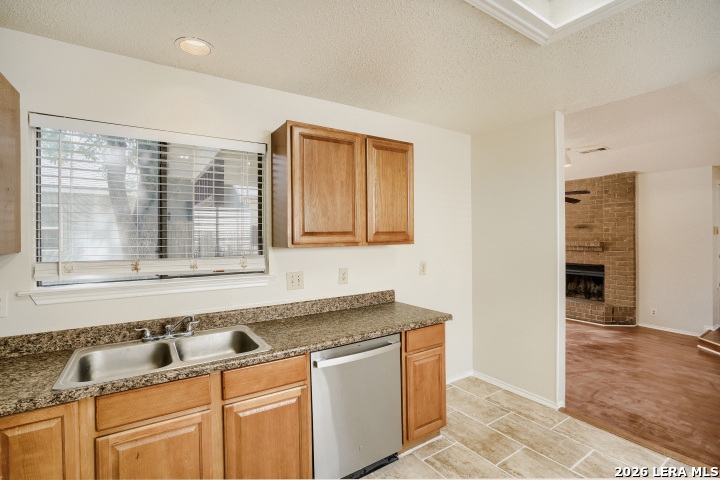 6206 Candleview San Antonio TX 78244