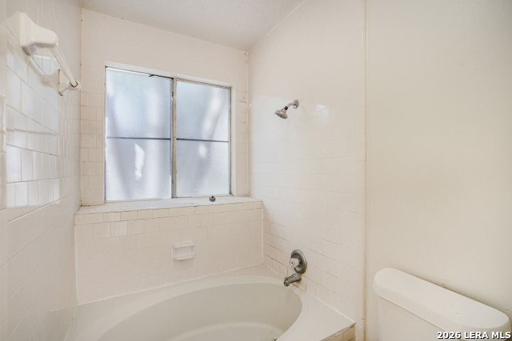 6206 Candleview San Antonio TX 78244