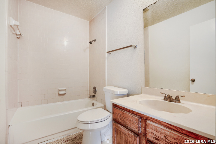 6206 Candleview San Antonio TX 78244