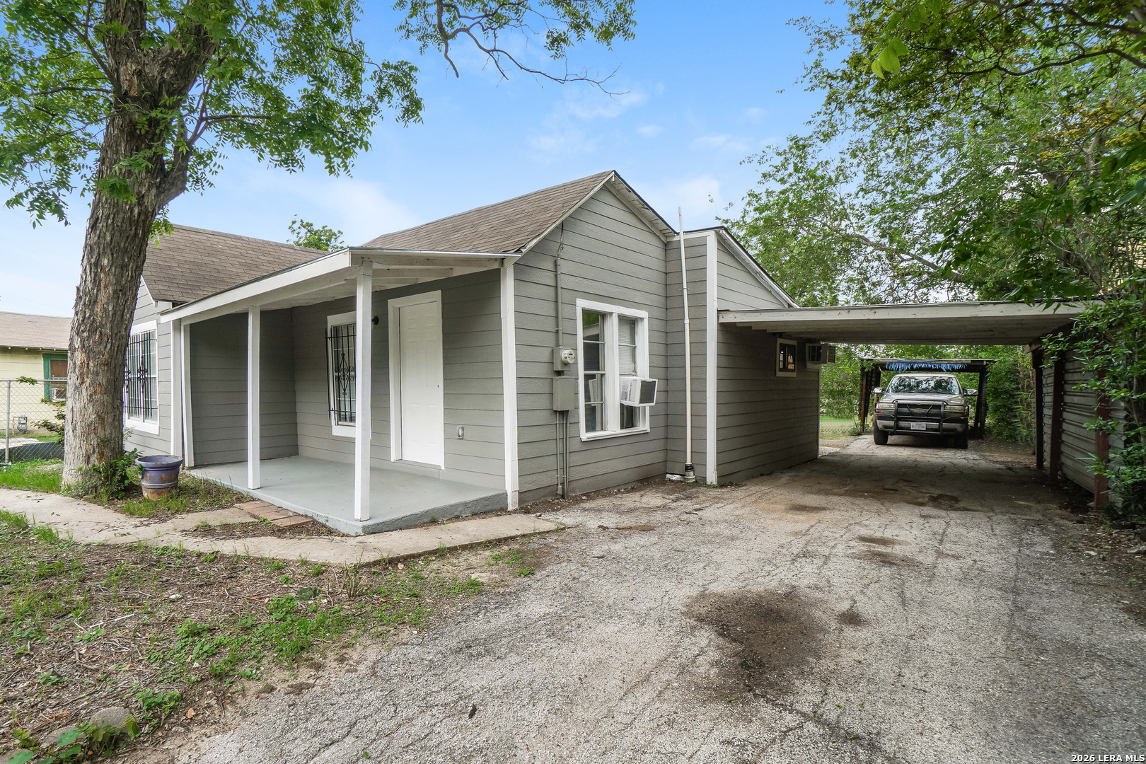 614 N Sabinas San Antonio TX 78207