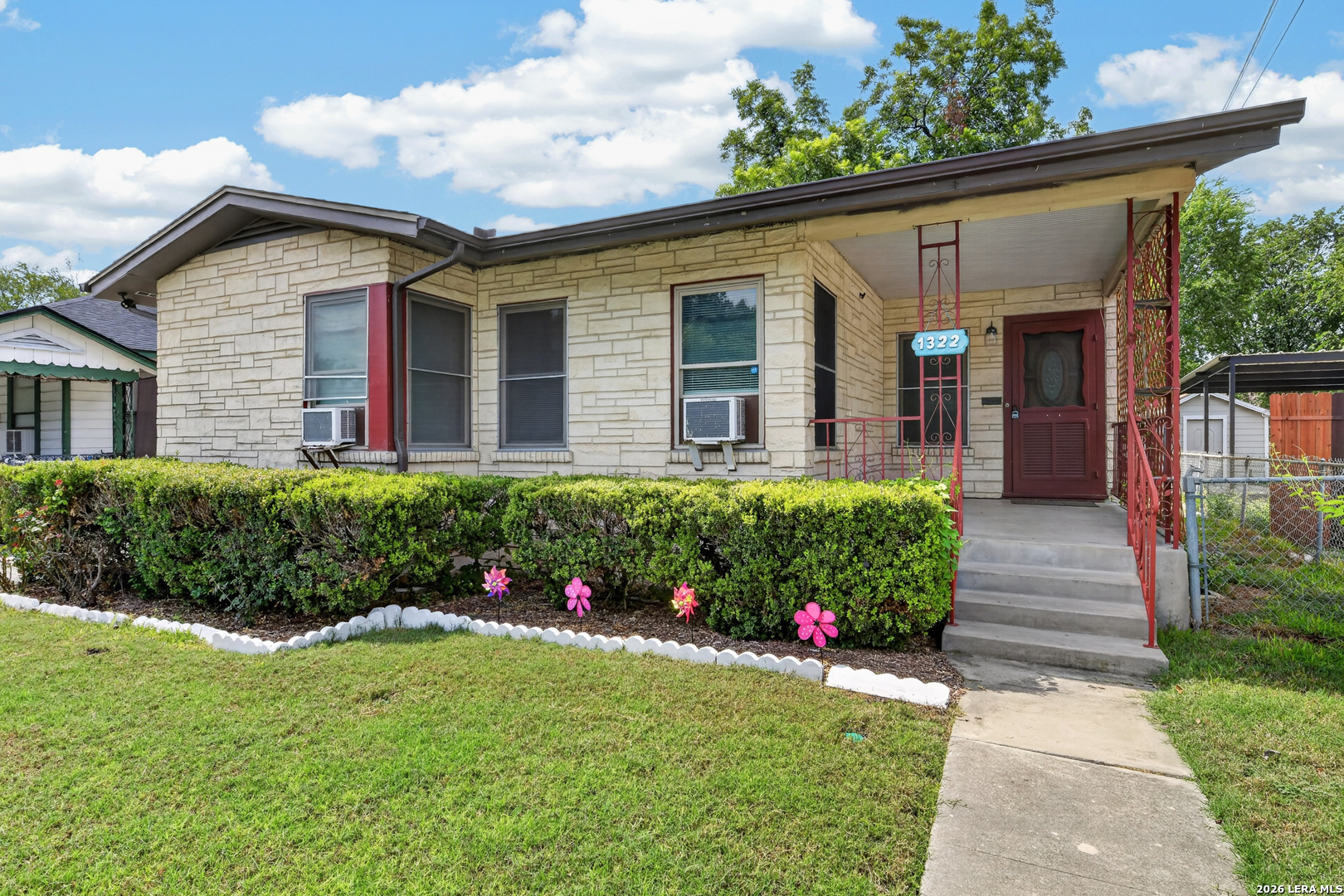1322 W Malone San Antonio TX 78225
