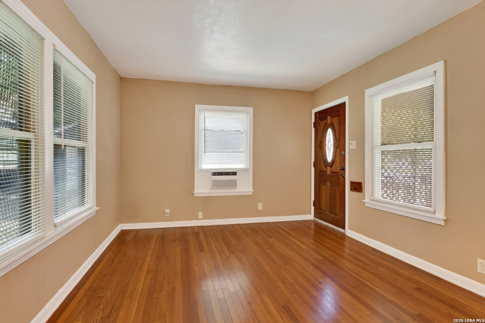 1322 W Malone San Antonio TX 78225