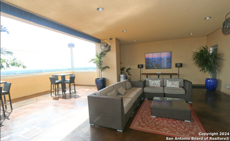 215 Center Street San Antonio TX 78202