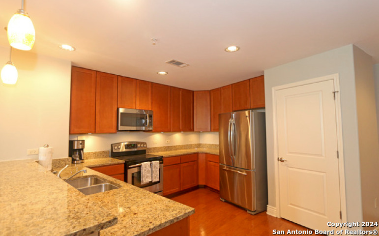 215 Center Street San Antonio TX 78202