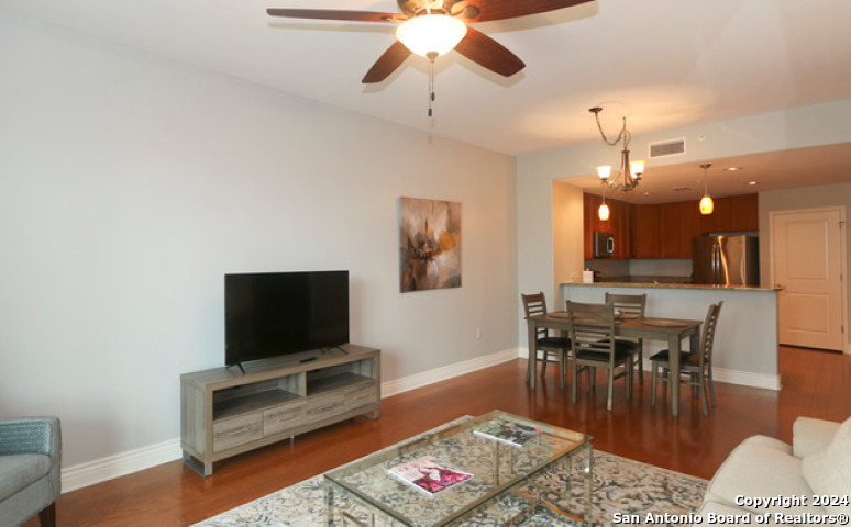 215 Center Street San Antonio TX 78202