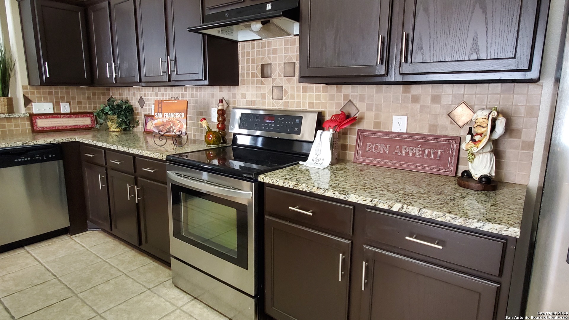 533 Thoreau Trail Schertz TX 78154