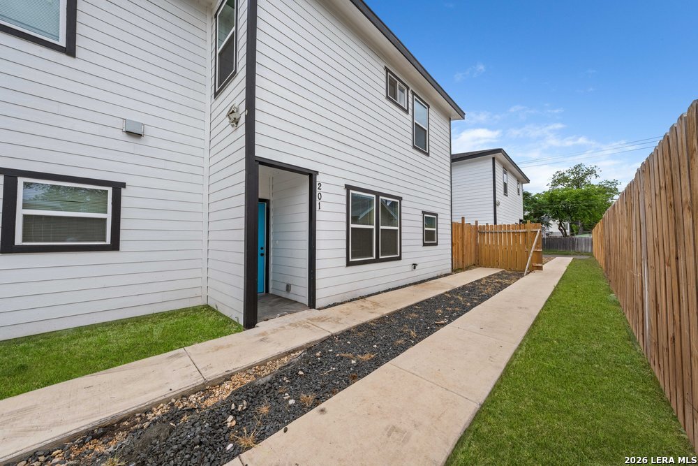323 Gabriel San Antonio TX 78202