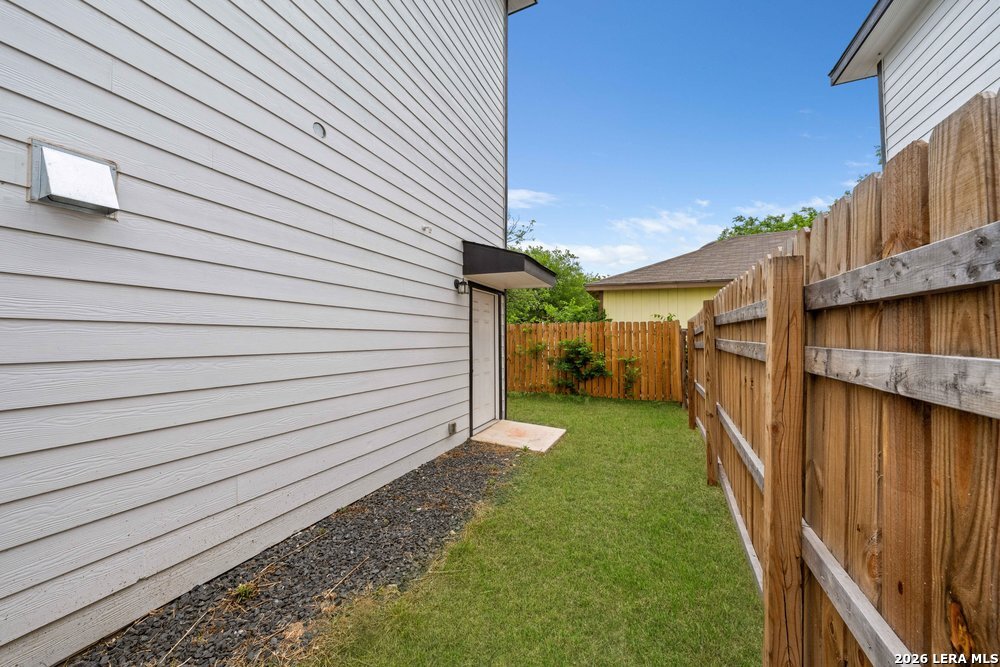 323 Gabriel San Antonio TX 78202