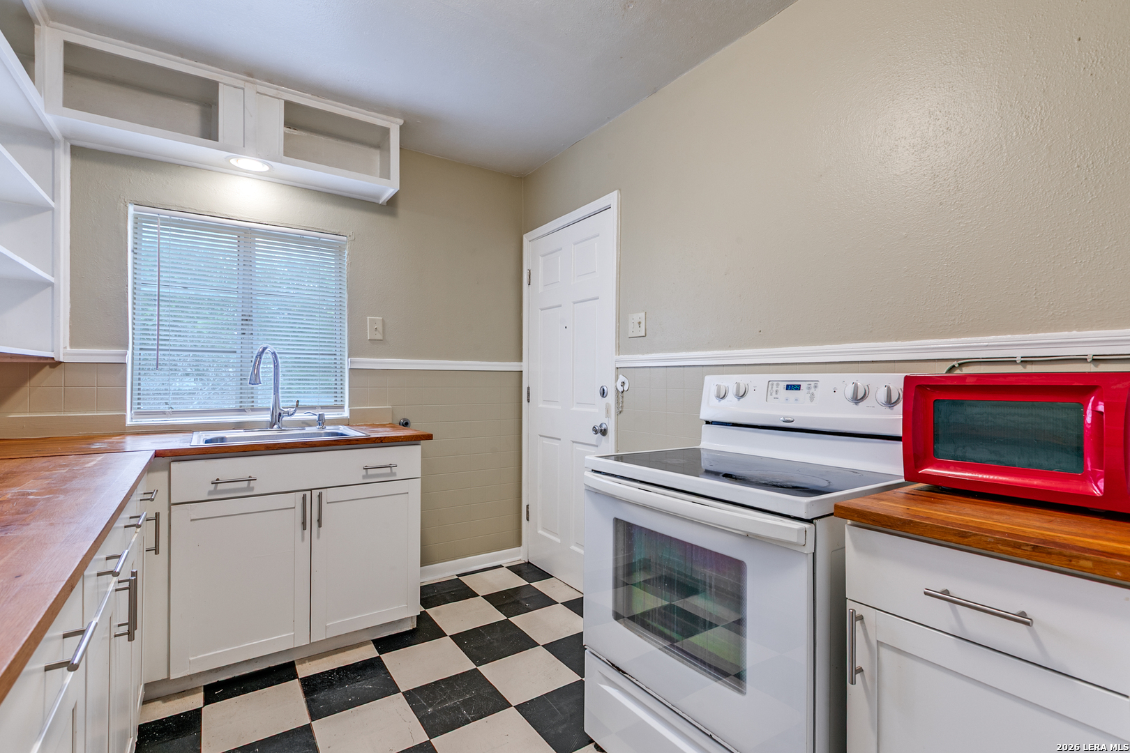 229 Natalen Avenue San Antonio TX 78209