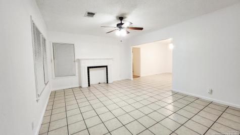 2443 W Huisache Avenue San Antonio TX 78228