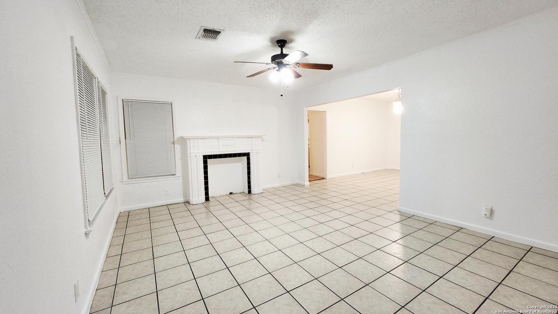 2443 W Huisache Avenue San Antonio TX 78228
